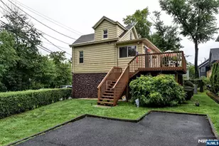 7 Lafayette Pl, Waldwick, NJ 07463 - Photo 3