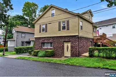 7 Lafayette Place, Waldwick, NJ 07463 - Photo 1