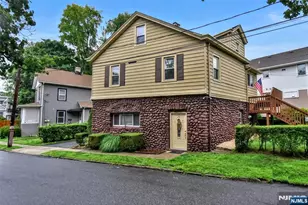 7 Lafayette Pl, Waldwick, NJ 07463 - Photo 1