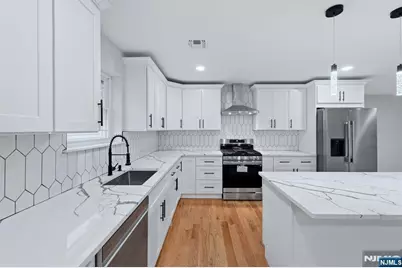 219 S Burnett Street, East Orange, NJ 07018 - Photo 7