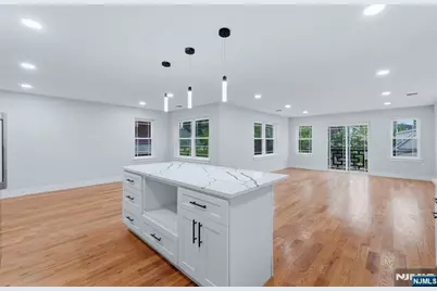 219 S Burnett Street, East Orange, NJ 07018 - Photo 9