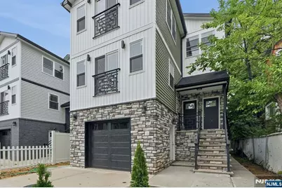 219 S Burnett Street, East Orange, NJ 07018 - Photo 3