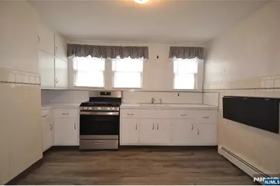 8 Witherspoon Street, Nutley, NJ 07110 - Photo 9