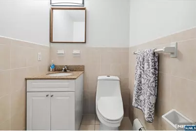 220 Cliff Street B #B, Cliffside Park, NJ 07010 - Photo 21