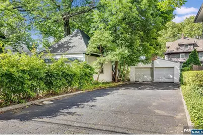 305 Mortimer Avenue, Rutherford, NJ 07070 - Photo 35