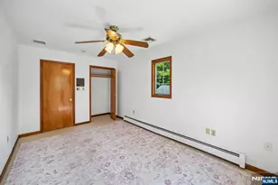 26 Grandview Ave, Oakland, NJ 07436 - Photo 11