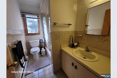1643 Maple Street, Fort Lee, NJ 07024 - Photo 19