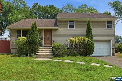 17 Van Court, Waldwick, NJ 07463 - Photo 1