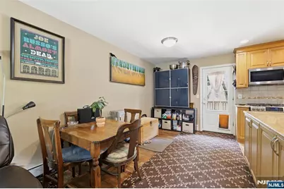 17 Van Court, Waldwick, NJ 07463 - Photo 5