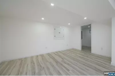 137 Myrtle Avenue, Allendale, NJ 07401 - Photo 27