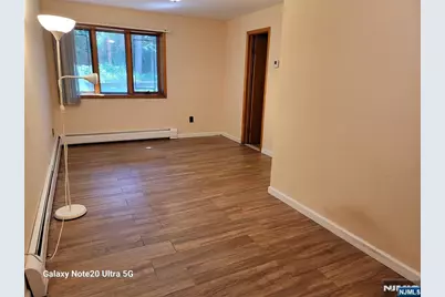 1643 Maple Street, Fort Lee, NJ 07024 - Photo 19