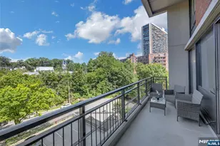 4 Horizon Road 631, Fort Lee, NJ 07024 - Photo 21