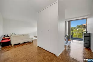 4 Horizon Road 631, Fort Lee, NJ 07024 - Photo 5