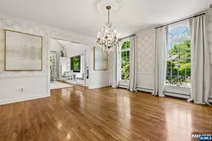 41 Sunflower Dr, Upper Saddle River, NJ 07458 - Photo 11