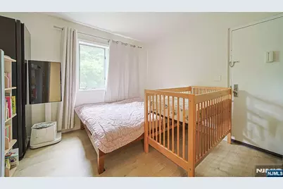 59 Presidential Drive, Englewood, NJ 07631 - Photo 11