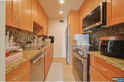 59 Presidential Drive, Englewood, NJ 07631 - Photo 7