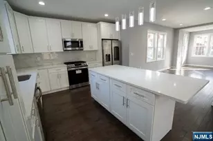 313 Livingston Ave, Lyndhurst Township, NJ 07071 - Photo 7