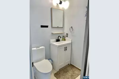 504 Windsor Drive 504 #504, Palisades Park, NJ 07650 - Photo 11