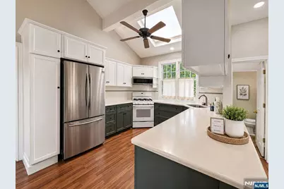 60 Oak Avenue, Tenafly, NJ 07670 - Photo 3