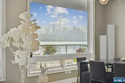3 Somerset Lane 310 #310, Edgewater, NJ 07020 - Photo 7