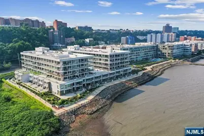 3 Somerset Lane 310 #310, Edgewater, NJ 07020 - Photo 29
