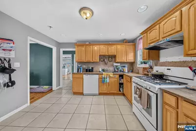 114-116 Peck Avenue, Newark, NJ 07107 - Photo 9