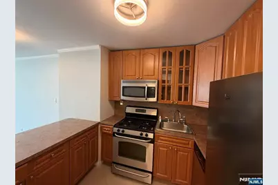 285 Aycrigg Avenue 4C #4C, Passaic, NJ 07055 - Photo 7