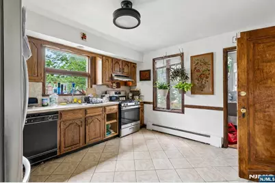 69 Buschmann Avenue, Haledon, NJ 07508 - Photo 7