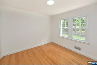 10 Remington Road, Fair Lawn, NJ 07410 - Photo 11
