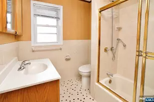 425 Davis Ave, Kearny, NJ 07032 - Photo 15