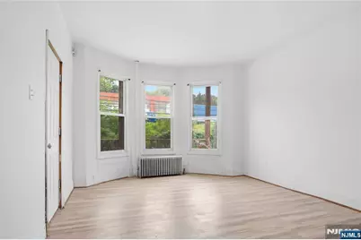 495-497 Totowa Avenue, Paterson, NJ 07522 - Photo 13