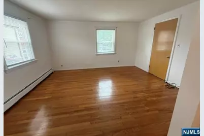 11 Canterbury Avenue, North Arlington, NJ 07031 - Photo 9