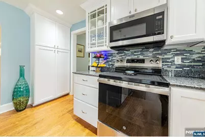 221 Passaic Avenue, Rutherford, NJ 07070 - Photo 19