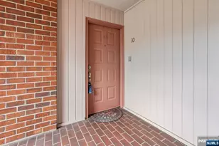 10 Wadsworth Ct 510, Teaneck Township, NJ 07666 - Photo 5