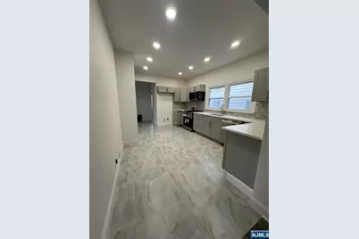 177 Williams Avenue 1st Floor #1st FLOOR, Hasbrouck Heights, NJ 07604 - Photo 9