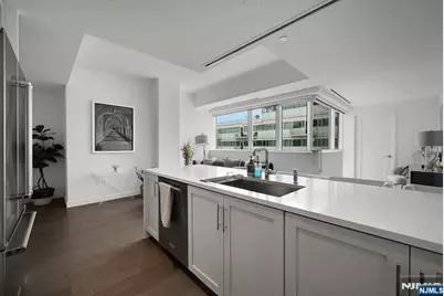 800 Ave At Port Imperial 910 #910, Weehawken, NJ 07086 - Photo 5