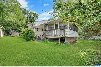 2 Waldron Place, Closter, NJ 07624 - Photo 27