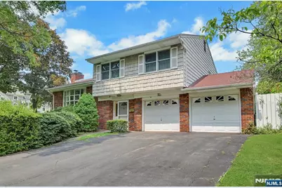 2 Waldron Place, Closter, NJ 07624 - Photo 3