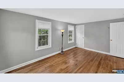 410 Chestnut Street, Paramus, NJ 07652 - Photo 35