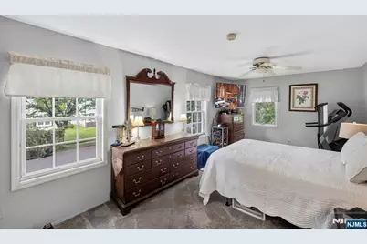 410 Chestnut Street, Paramus, NJ 07652 - Photo 43