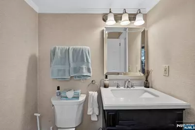 410 Chestnut Street, Paramus, NJ 07652 - Photo 29