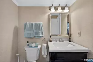 410 Chestnut St, Paramus, NJ 07652 - Photo 29