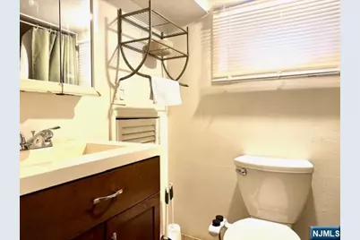 549 Oregon Avenue Lower Level #Lower Level, Cliffside Park, NJ 07010 - Photo 15