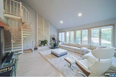 570 Grandview Terrace, Leonia, NJ 07605 - Photo 5