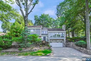 570 Grandview Terrace, Leonia, NJ 07605 - Photo 3