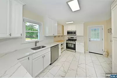 237 Woodfield Road, Washington Township, NJ 07676 - Photo 13