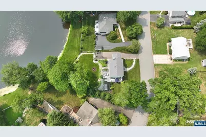 237 Woodfield Road, Washington Township, NJ 07676 - Photo 27