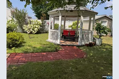 147 Merritt Avenue, Bergenfield, NJ 07621 - Photo 21