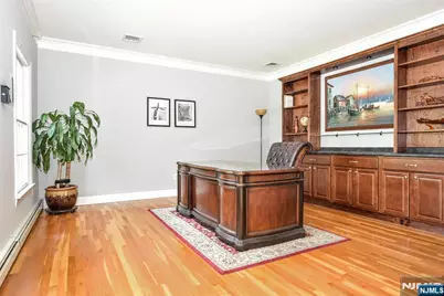 2 Concord Court, Mahwah, NJ 07430 - Photo 9