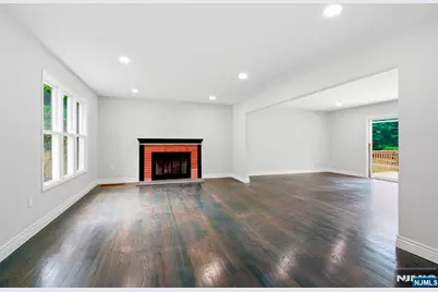 20 Cleacene Avenue, Mount Olive, NJ 07828 - Photo 17